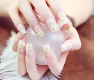 Mẫu nail cô dâu sang trọng nhất (Ảnh: Internet)