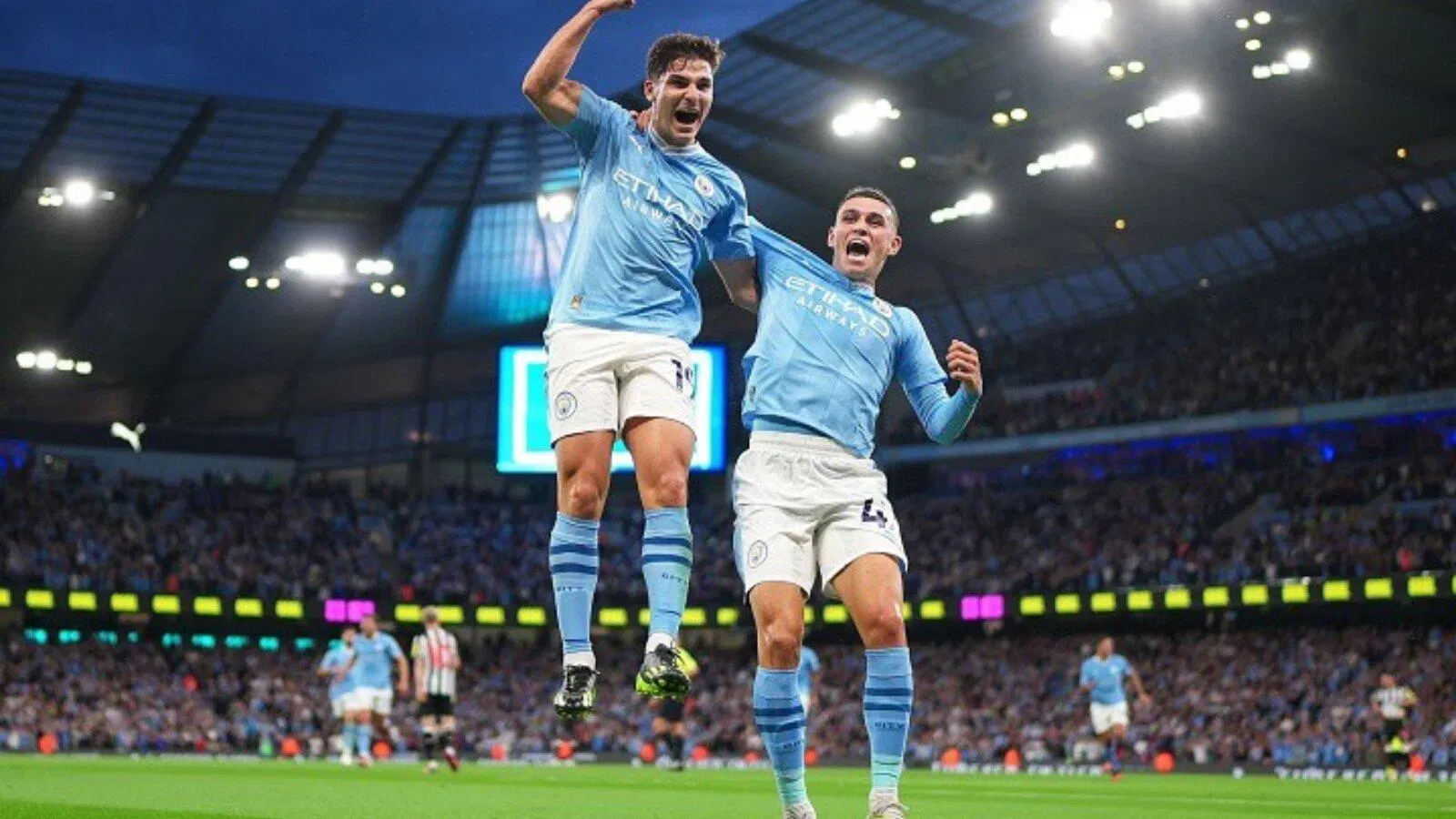 Thiếu vắng Kevin De Bruyne, Alvarez và Foden cùng nhau tỏa sáng (nguồn ảnh: Internet) Thiếu vắng Kevin De Bruyne, Alvarez và Foden cùng nhau tỏa sáng (nguồn ảnh: Internet)
