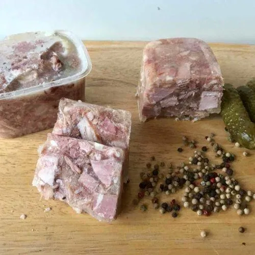 Món này có hình dạng giống thịt đông (Nguồn: Internet)