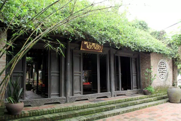 Nhà thờ cổ Vạn Vân (Nguồn: Internet) Nhà thờ cổ Vạn Vân (Nguồn: Internet)