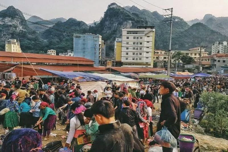 Phiên chợ phố cổ (Nguồn: Internet) Phiên chợ phố cổ (Nguồn: Internet)