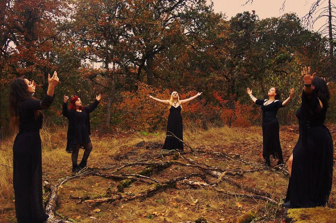 Nhiều người vô tội bị xử tử trong thời Trung cổ vì tội sử dụng phép thuật phù thủy (Ảnh: Internet)