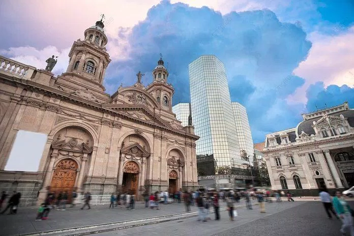 Quảng trường Chíle (Plaza de Armas) - nguồn: Internet Quảng trường Chíle (Plaza de Armas) - nguồn: Internet