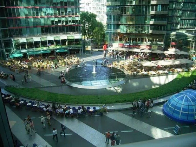 Quảng trường Potsdamer Platz - nguồn: Internet