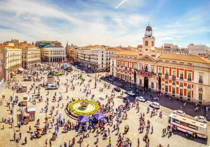 Quảng trường Puerta del Sol - nguồn: Internet