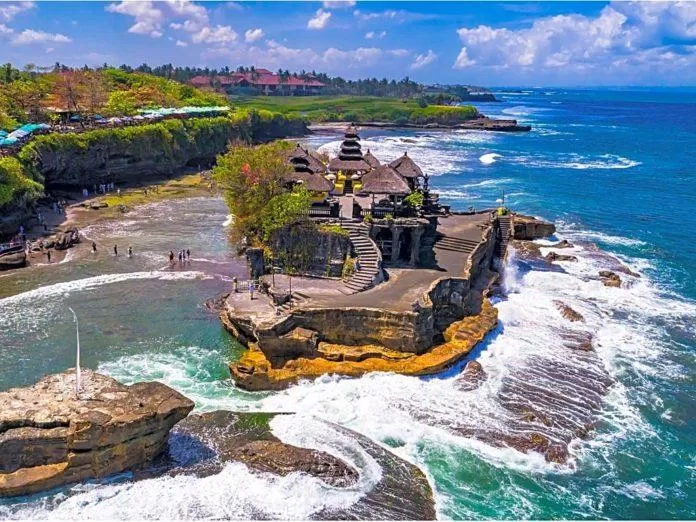 Tanah Lot - nguồn: Internet Tanah Lot - nguồn: Internet
