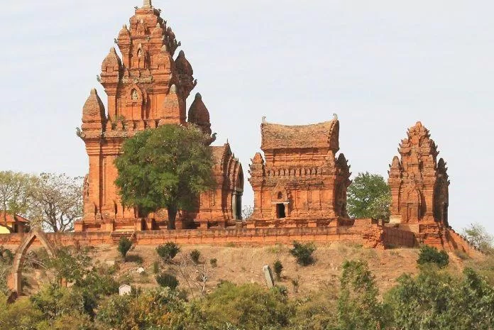 Tháp Po Klong Garai (Nguồn: Internet)