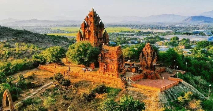 Tháp Po Klong Garai (Nguồn: Internet)