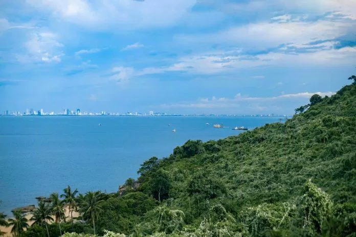 Chuyến hành trình tàu hỏa Đà Nẵng - Huế (Ảnh: Internet) Chuyến hành trình tàu hỏa Đà Nẵng - Huế (Ảnh: Internet)