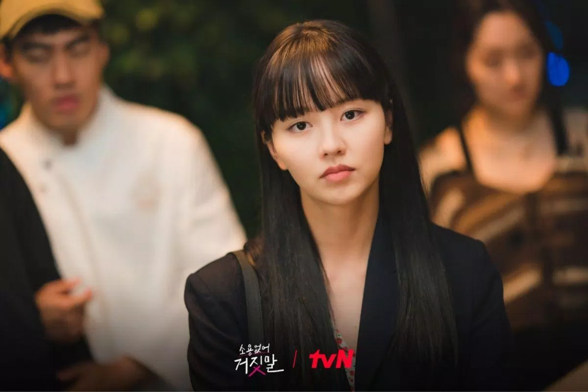 Mok Sol Hee dần dánh mất niềm tin vào mọi người. Nguồn: tvN