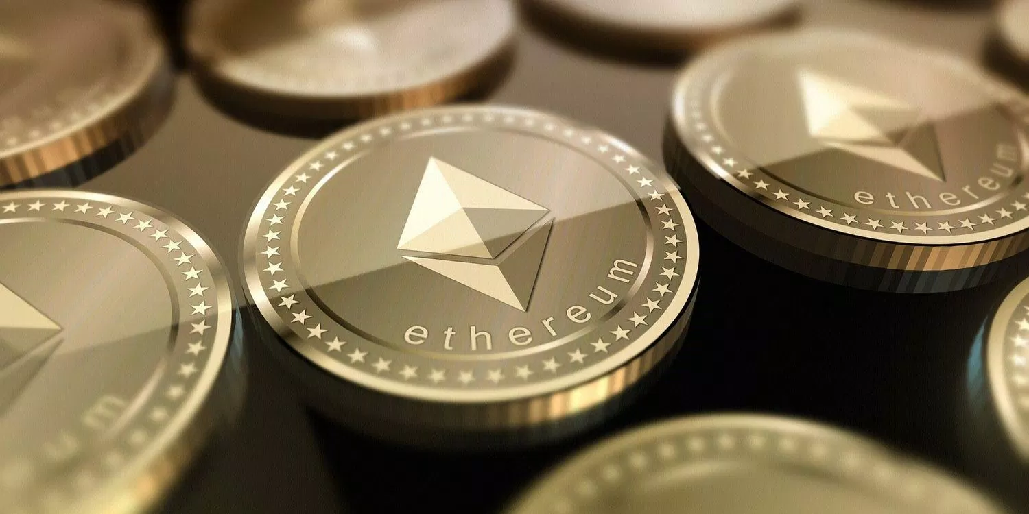 Tiền điện tử Ethereum chỉ đứng sau Bitcoin về độ phổ biến (Ảnh: Internet)