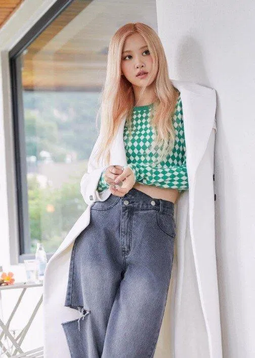 Màu tóc làm nên thương hiệu của Rosé (nguồn: internet)