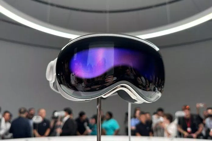 Vision Pro là sản phẩm “bom tấn” của Apple mới ra mắt (Ảnh: Internet)