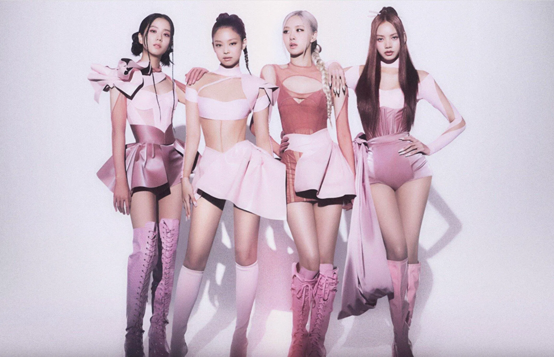 BLACKPINK trong concept BORN PINK (Ảnh: Internet)