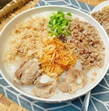 Cách nấu món cháo sườn thịt băm tẩm bổ ngày chuyển mùa. (Nguồn: Internet)