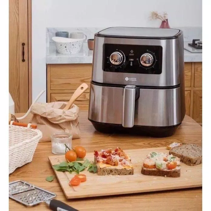 Nồi chiên không dầu Lotte LTS-AF5SM với thiết kế tối giản, dễ sử dụng (Ảnh:Internet) Nồi chiên không dầu Lotte LTS-AF5SM với thiết kế tối giản, dễ sử dụng (Ảnh:Internet)