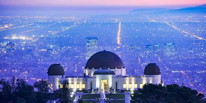 Griffith Observatory - nguồn: Internet Griffith Observatory - nguồn: Internet