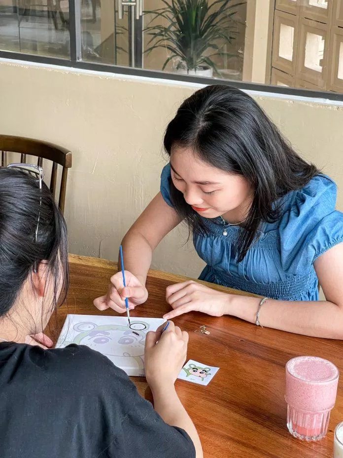 Nguồn: Tmore Mini - Tiệm Trà Cầu Rồng Nguồn: Tmore Mini - Tiệm Trà Cầu Rồng