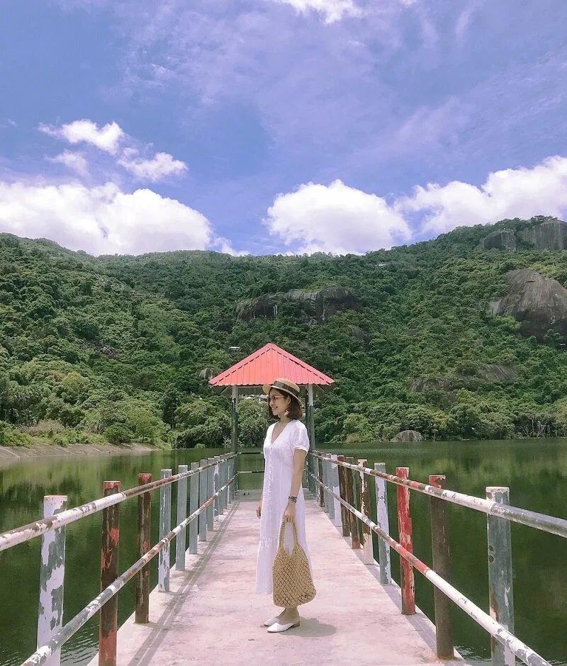 Check-in ngay tại hồ Soài So thôi nào. Nguồn: Internet Check-in ngay tại hồ Soài So thôi nào. Nguồn: Internet