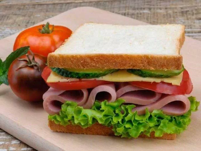 Vua Charles III - Bánh sandwich
