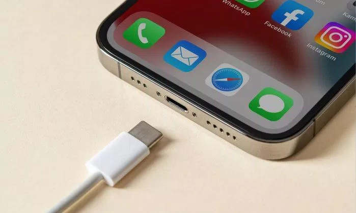 Cổng USB-C được trang bị trên các mẫu iPhone 15 (Ảnh : Internet)