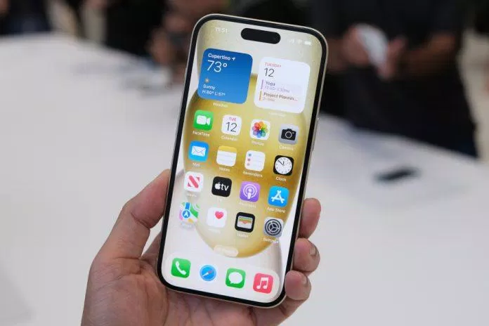 iPhone 15 được trang bị Dynamic Island (Ảnh : Internet) iPhone 15 được trang bị Dynamic Island (Ảnh : Internet)