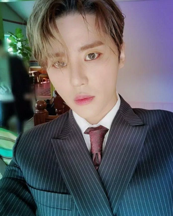Idol KPOP bị SM cấm phát sóng buộc phải làm điều này như một nghề nghiệp thay thế âm nhạc chương trình chương trình âm nhạc diễn viên Idol idol KPOP Junsu KPOP lý do nghề nghiệp nhạc kịch phát sóng ra mắt SM SM Ent SM Entertainment TVXQ