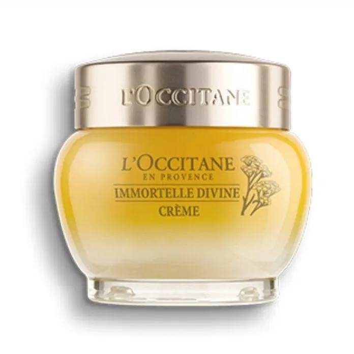 TOP 10 kem dưỡng da mặt đắt xắt ra miếng, xứng đáng để đầu tư 3 Glyceryl Ascorbate Acetyl Glucosamine Adenosine Allantoin Aloe Barbadensis Leaf Extract Angelica Archangelica Extract Angelica Keiskei Extract Arbutin Ascorbyl Glucoside Avena Sativa Oat Kernel Extract Belif The True Cream Aqua Bomb Betaine BIJINDO KIREI Intensive Whitening And Wrinkle Cream Bisabolol bổ sung collagen Butyrospermum Parkii shea Butter cải thiện cải thiện độ đàn hồi cải thiện thâm nám Calendula Officinalis Flower Extract Camellia Sinensis Leaf Extract cấp ẩm cấp ẩm tức thì Ceramide 3 Ceramide NP chống lão hoá chống oxy hóa Curcuma Longa Turmeric Root Extract D program Power Vital Solution Da mặt DHC Super Collagen Cream Dipeptide 8 Dipotassium Glycyrrhizate dưỡng ẩm dưỡng ẩm sâu dưỡng da dưỡng da sáng mịn Dưỡng trắng Dưỡng trắng da Dưỡng trắng da mặt đàn hồi đầu tư Ginsenomics Helianthus Annuus Sunflower Seed Oil Helichrysum Italicum Extract Hoạt chất PG Controller Hydroxyproline Jojoba Esters kem dưỡng kem dưỡng da kem dưỡng da mặt kem dưỡng trắng kem dưỡng trắng da kem dưỡng trắng da mặt Kết cấu L Occitane Immortelle Divine Cream làm mềm da làm sáng da lão hóa Macadamia Ternifolia Seed Oil Mangifera Indica Mango Seed Butter Murad Intense Recovery Cream ngăn ngừa lão hóa ngừa lão hóa nhược điểm Niacinamide Obagi Hydrate Luxe Moisture Rich Cream Oenothera Biennis Evening Primrose Oil OHUI Extreme White Cream Olea Europaea Olive Fruit Oil Panax Ginseng Root Extract Panthenol Persea Gratissima Oil phân biệt Phân biệt các dạng kết cấu của kem dưỡng da mặt phục hồi Phức hợp Vital Moist Force Phytosphingosine Plantago Lanceolata Leaf Extract Prunus Amygdalus Dulcis Extract Prunus Mume Fruit Extract Rosa Roxburghii Extract săn chắc săn chắc da Sapindus Mukorossi Peel Extract Shiseido Benefiance Wrinkle Smoothing Cream Enriched Snow Vitamin Sodium Hyaluronate Squalane Sulwhasoo Concentrated Ginseng Renewing Cream Super Bio Hyaluronic Acid tái tạo tái tạo da thành phần thành phần chính Tocopherol Tocopheryl Acetate Top 10 Tranexamic Acid trắng da urea xóa mờ nếp nhăn trên da