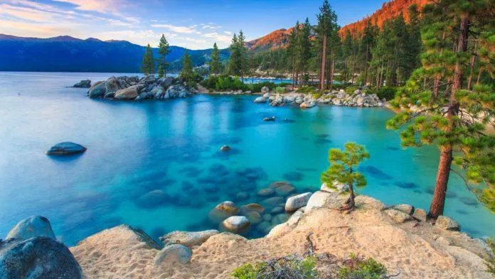 Lake Tahoe - nguồn: Internet