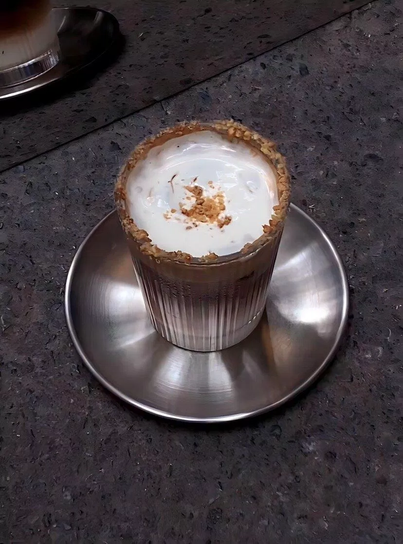 Cà phê đậm vị cùng lối trang trí sáng tạo (Nguồn: Cà phê đậm vị, trang trí sáng tạo (Nguồn: @70perercentcaffeinev2)