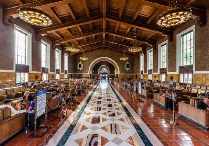 Nhà ga đường sắt hỏa tiễn Union Station - nguồn: Internet Nhà ga đường sắt hỏa tiễn Union Station - nguồn: Internet
