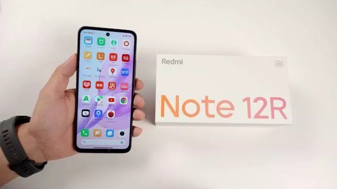Redmi Note 12R có màn hình hiển thị tốt trong tầm giá (Ảnh: Internet) Redmi Note 12R có màn hình hiển thị tốt trong tầm giá (Ảnh: Internet)