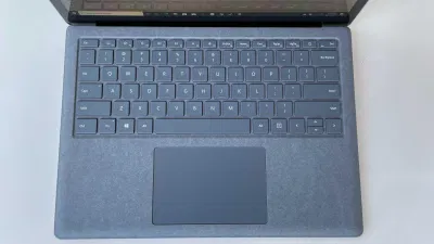 Thiết kế cao cấp và sang trọng của Surface Laptop 4 (Ảnh : Internet) Thiết kế cao cấp và sang trọng của Surface Laptop 4 (Ảnh : Internet)