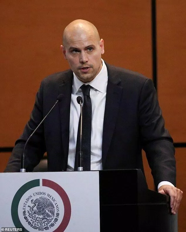 Mexico trưng bày hài cốt nghi là của sinh vật ngoài hành tinh ở quốc hội hài cốt hành tinh mexico trưng bày hài cốt người ngoài hành tinh sinh vật ngoài hành tinh sự kiện thi thể trưng bày hài cốt UFO xác chết xác người ngoài hành tinh