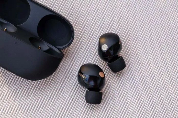Sony WF-1000XM5 cho thời lượng pin khá tốt (Ảnh: Internet) Sony WF-1000XM5 cho thời lượng pin khá tốt (Ảnh: Internet)