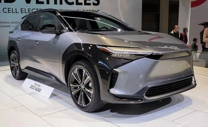 Xe Toyota bZ4X 2023 tại triển lãm ô tô Chicago 2022 (Ảnh: Internet) Xe Toyota bZ4X 2023 tại triển lãm ô tô Chicago 2022 (Ảnh: Internet)