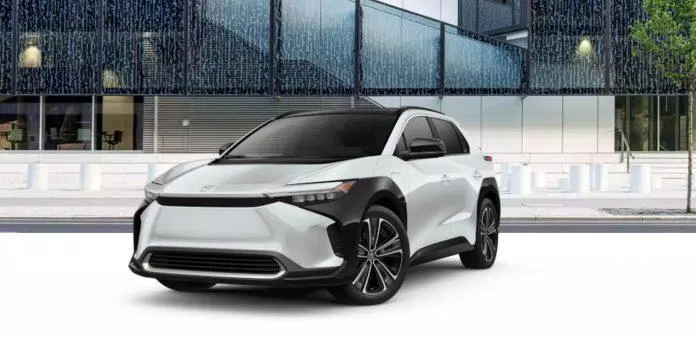 Xe Toyota bZ4X màu trắng (Ảnh: Internet) Xe Toyota bZ4X màu trắng (Ảnh: Internet)