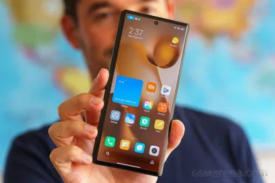 Điện thoại gập chưa thực sự cần thiết cho nhu cầu hằng ngày (Ảnh : Internet) Điện thoại gập chưa thực sự cần thiết cho nhu cầu hằng ngày (Ảnh : Internet)