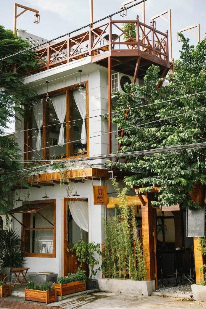 Bạn ''Nâu'' xinh xắn bên góc phố (Nguồn: Internet) 6 quán cà phê chill không lối về cho dân Hải Phòng Breathe Rooftop Cafe cà phê caro coffee chill daon coffee Hải Phòng quán cà phê quán cà phê Hải Phòng thông tin thư giãn Tiệm Cafe Nâu top quán cà phê Tree Coffee vòng coffee