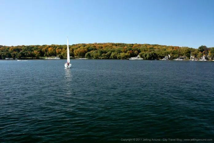 Bãi biển Geneva Lake - nguồn: Internet Bãi biển Geneva Lake - nguồn: Internet