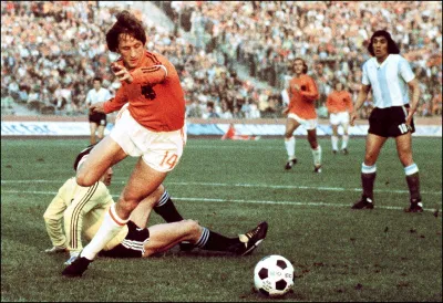 Johan Cruyff trên tuyển Hà Lan (Ảnh: Internet) Johan Cruyff trên tuyển Hà Lan (Ảnh: Internet)