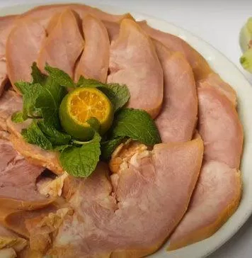 Cách làm lưỡi heo ủ muối - Tưởng không ngon mà ngon không tưởng. (Nguồn: Góc Bếp Nhỏ)