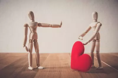 Cách từ chối lời tỏ tình khéo léo, tinh tế để không gây tổn thương (Ảnh: Internet) Cách từ chối lời tỏ tình khéo léo, tinh tế để không gây tổn thương (Ảnh: Internet)