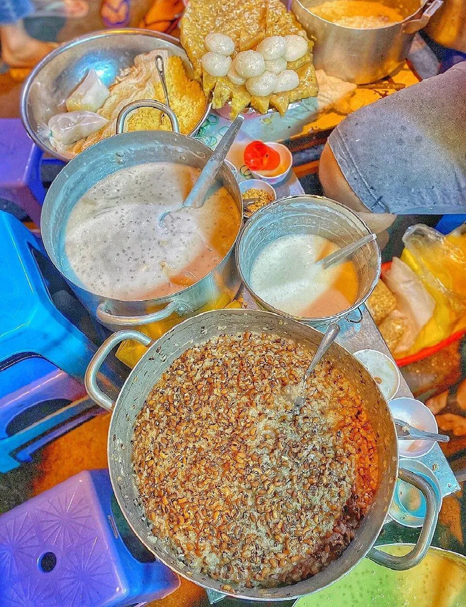 Chè nóng cô Điệp - Quán chè nhỏ bán gần 50 năm tại quận 3 Chè nóng cô Điệp - Quán chè nhỏ bán gần 50 năm tại quận 3