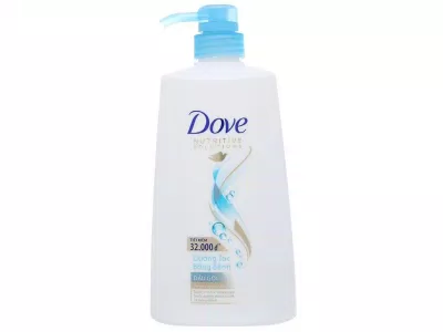 Dầu gội Dove Dướng tóc bồng bềnh ( Nguồn: Internet ) Dầu gội Dove Dướng tóc bồng bềnh ( Nguồn: Internet )