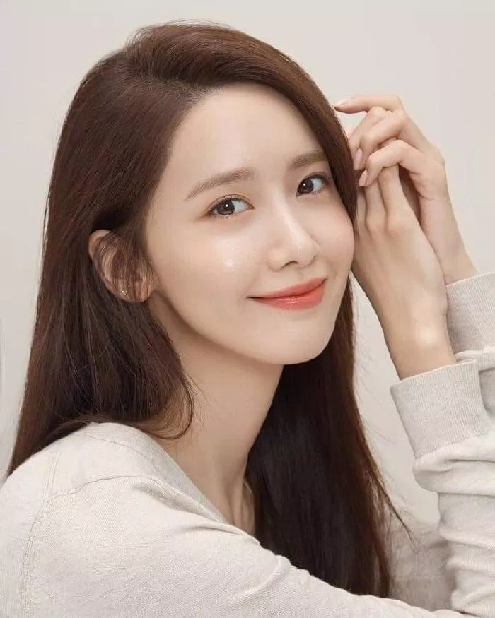 Mẹ của cô nàng đã từng bỏ đi khi Yoona còn rất nhỏ chính vì thế mà cô chuyển đến sống cùng bố và gia đình bên nội (Ảnh : Internet)