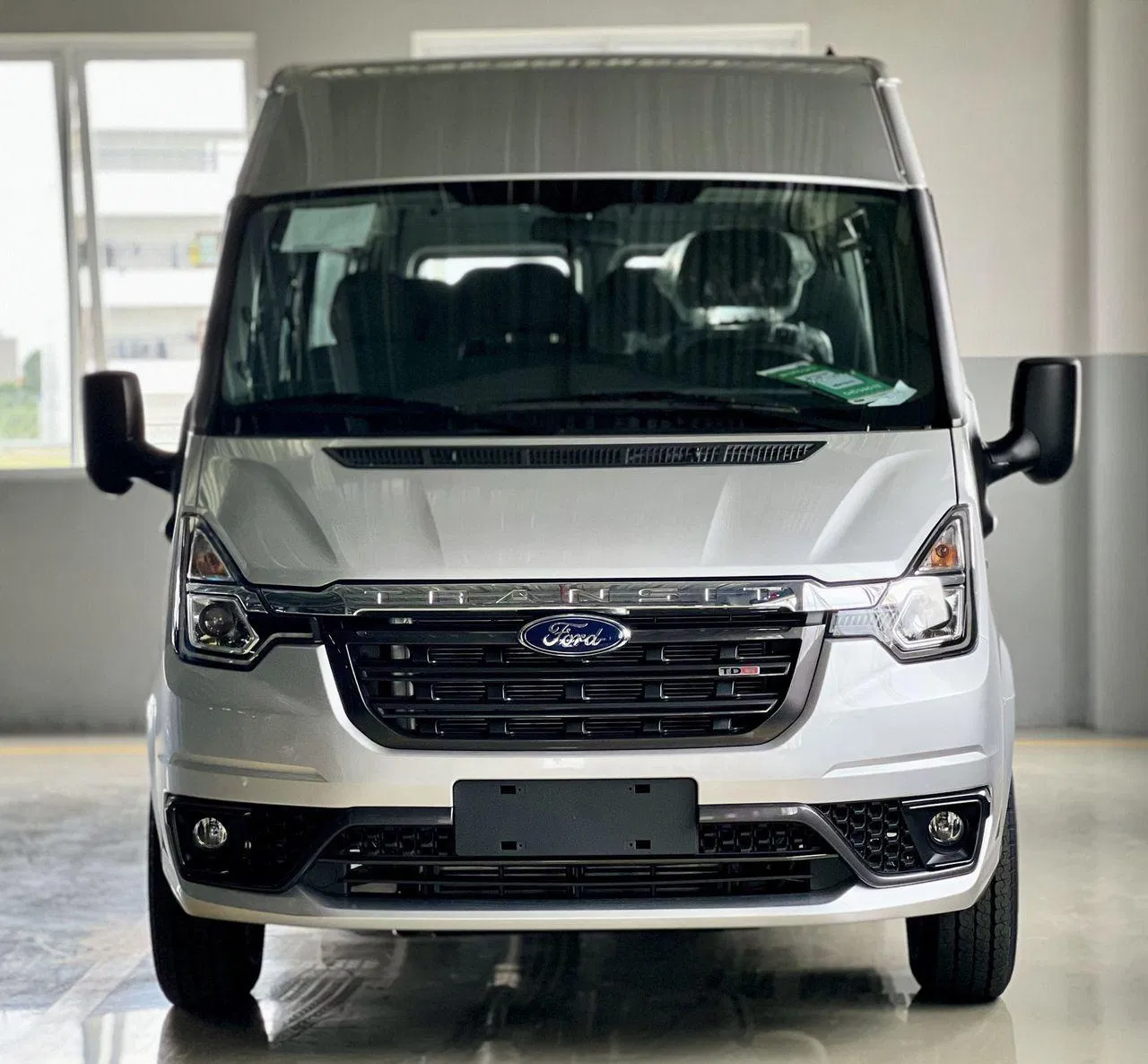 Đánh giá dòng xe Ford Transit 2023 (ảnh: Internet)