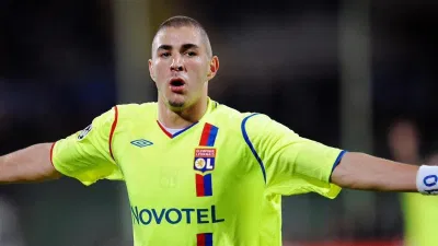Benzema thời còn khoác áo Lyon (Ảnh: Internet) Benzema thời còn khoác áo Lyon (Ảnh: Internet)