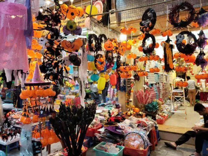Halloween mang về doanh thu