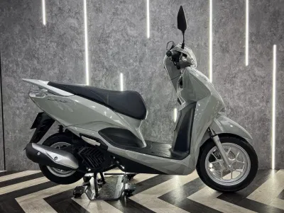 Honda Việt Nam tiếp tục cho ra mắt phiên bản Lead 2023 hoàn toàn mới với nhiều nâng cấp từ thiết kế, trang bị đến động cơ - nguồn internet Honda Việt Nam tiếp tục cho ra mắt phiên bản Lead 2023 hoàn toàn mới với nhiều nâng cấp từ thiết kế, trang bị đến động cơ - nguồn internet